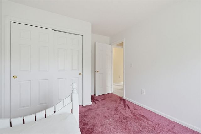 3 Jrs Ln, Franklin, MA 02038