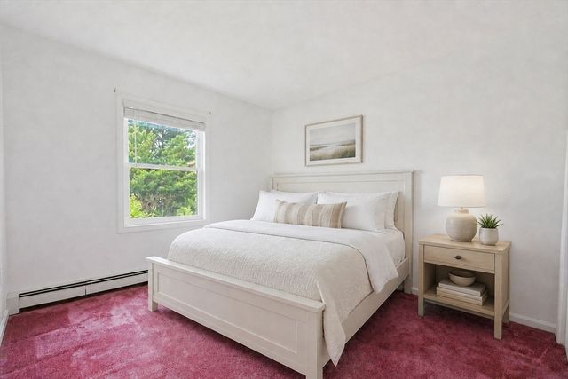 3 Jrs Ln, Franklin, MA 02038