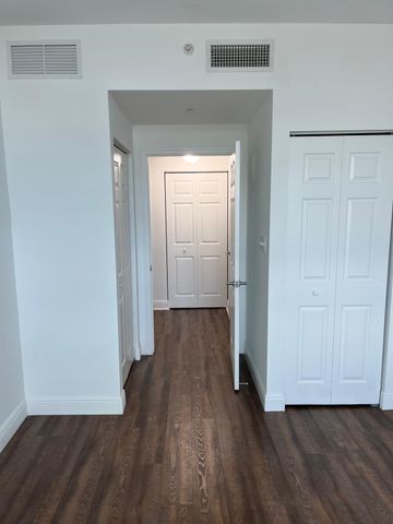 140 S Dixie Highway 525, Hollywood, FL 33020