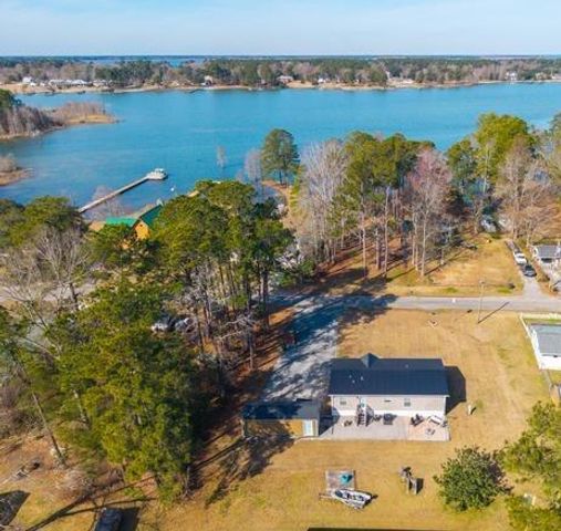 627 Lakeside Drive, Moncks Corner, SC 29461