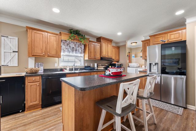 627 Lakeside Drive, Moncks Corner, SC 29461