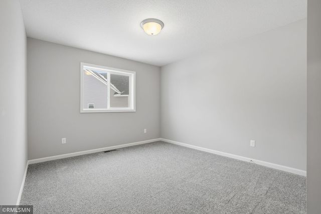 2722 Ivy Avenue NE, Saint Michael, MN 55376