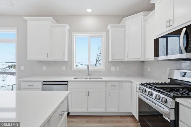 2722 Ivy Avenue NE, Saint Michael, MN 55376