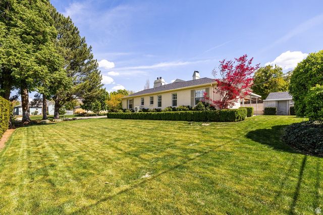 2390 E BERNADINE DR, Salt Lake City, UT 84109