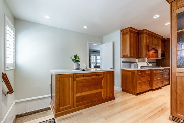 2390 E BERNADINE DR, Salt Lake City, UT 84109