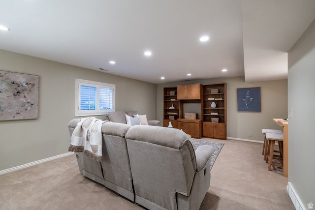 2390 E BERNADINE DR, Salt Lake City, UT 84109