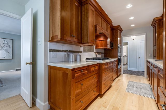 2390 E BERNADINE DR, Salt Lake City, UT 84109