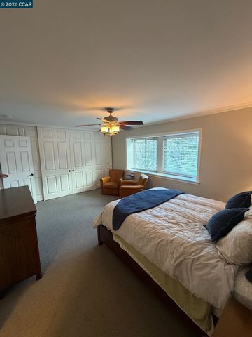 1827 Holland Dr, Walnut Creek, CA 94597