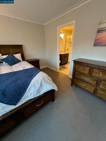 1827 Holland Dr, Walnut Creek, CA 94597