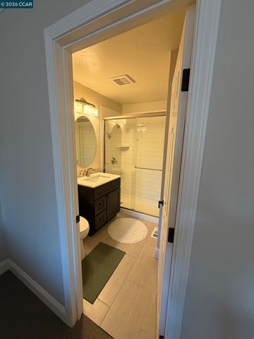 1827 Holland Dr, Walnut Creek, CA 94597