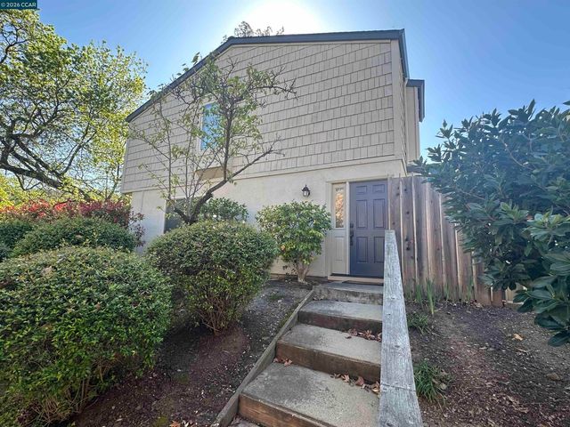 1827 Holland Dr, Walnut Creek, CA 94597