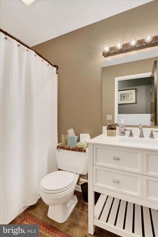 2790 BUTTERNUT LN, York, PA 17408