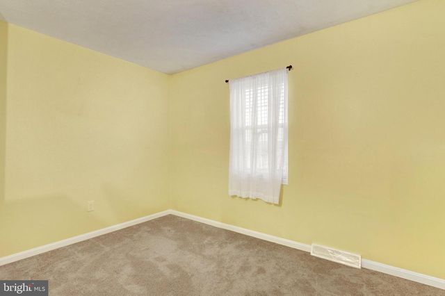 2790 BUTTERNUT LN, York, PA 17408