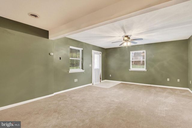 2790 BUTTERNUT LN, York, PA 17408