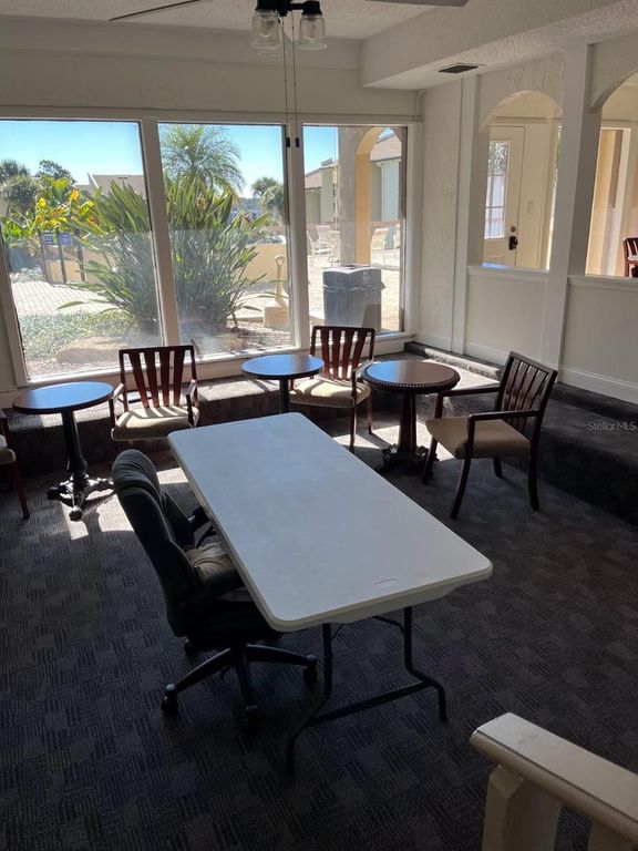 Image 15 of property listing at 550 ORANGE DRIVE 1, Altamonte Springs, FL 32701