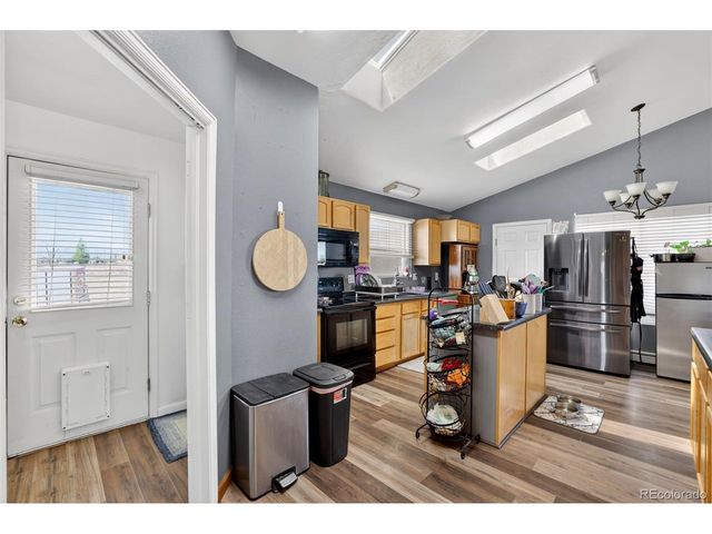 971 S Los Charros Dr, Pueblo, CO 81007
