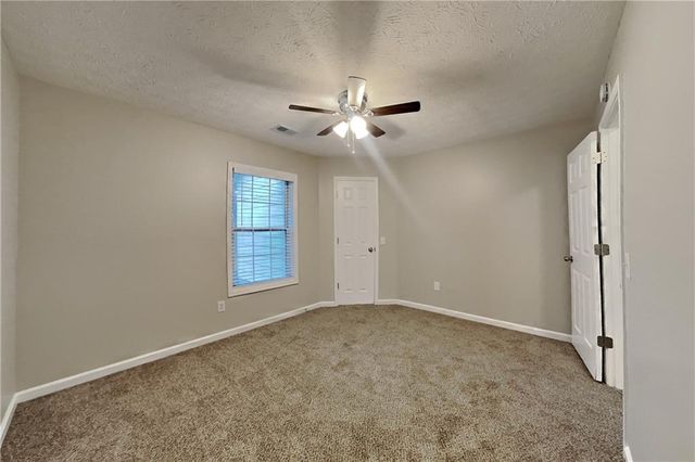 1464 Claredon Drive, Lawrenceville, GA 30043