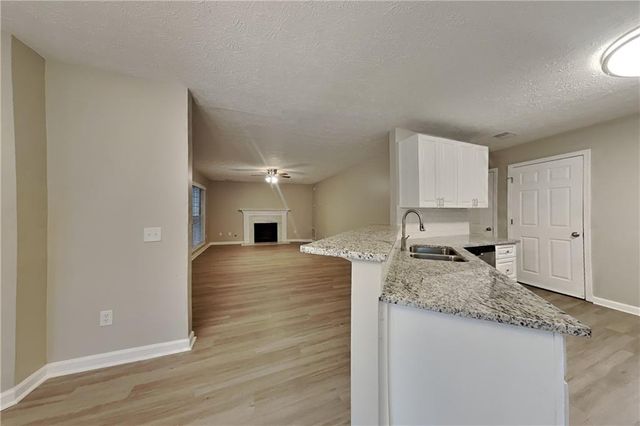 1464 Claredon Drive, Lawrenceville, GA 30043