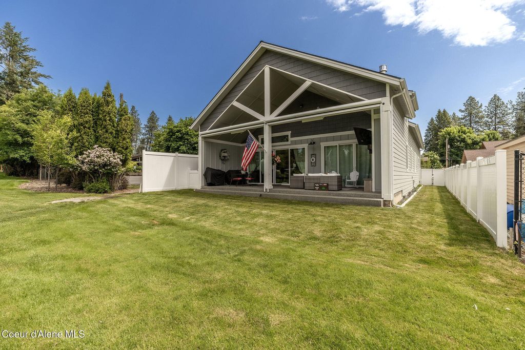 10383 N Morris RD, Hayden, ID 83835