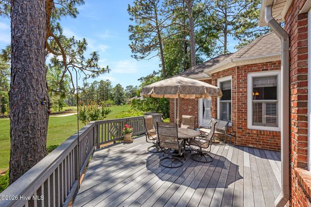 122 Belmont Court, Southern Pines, NC 28387