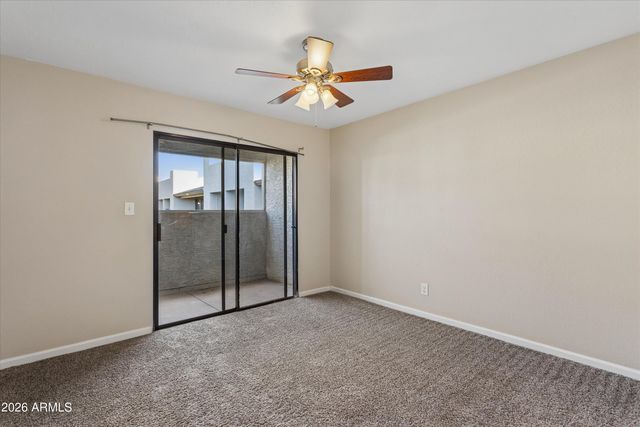 3301 E EARLL Drive 223, Phoenix, AZ 85018