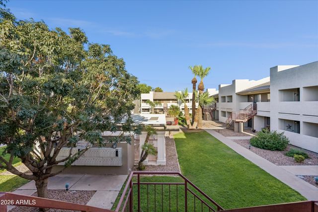 3301 E EARLL Drive 223, Phoenix, AZ 85018