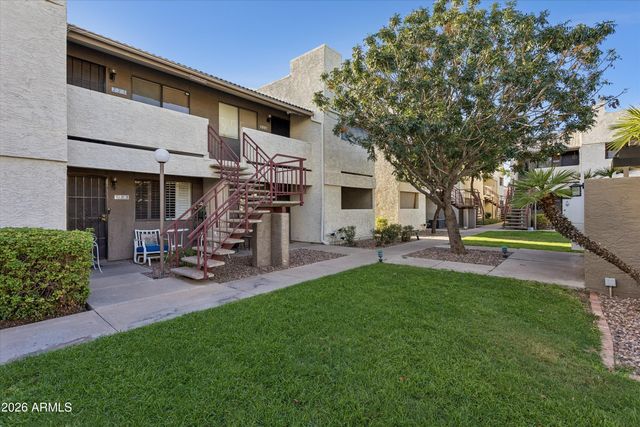 3301 E EARLL Drive 223, Phoenix, AZ 85018