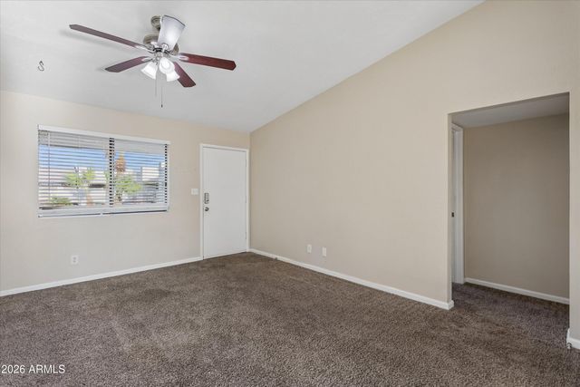3301 E EARLL Drive 223, Phoenix, AZ 85018