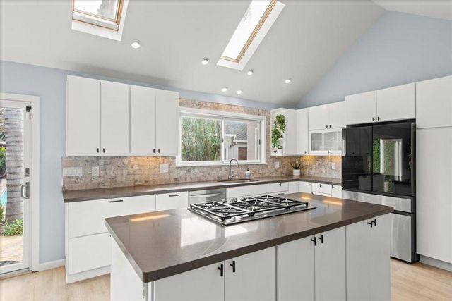 1482 Ridgeley Drive, Campbell, CA 95008