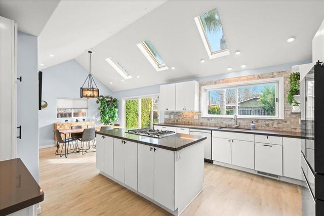 1482 Ridgeley Drive, Campbell, CA 95008