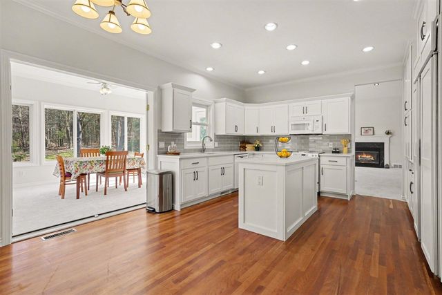 2864 Riverwoods Drive, Rockford, MI 49341