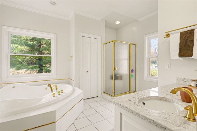2864 Riverwoods Drive, Rockford, MI 49341