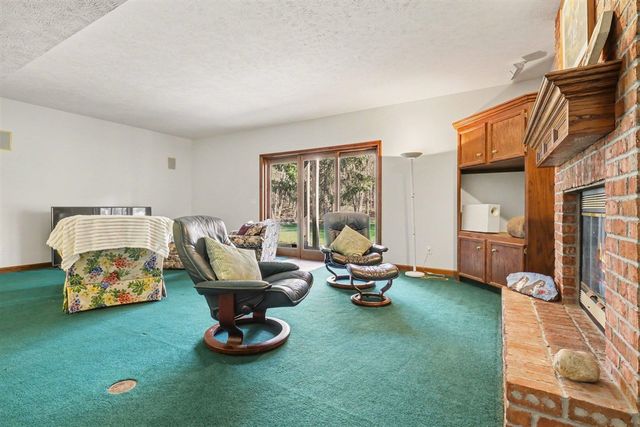 2864 Riverwoods Drive, Rockford, MI 49341