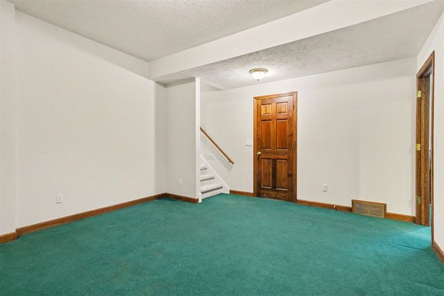 2864 Riverwoods Drive, Rockford, MI 49341