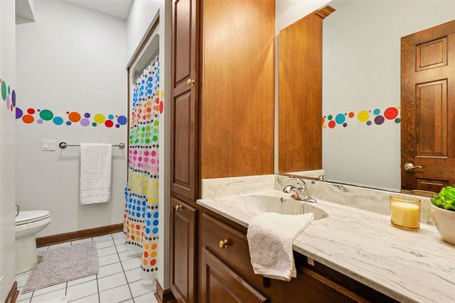 2864 Riverwoods Drive, Rockford, MI 49341
