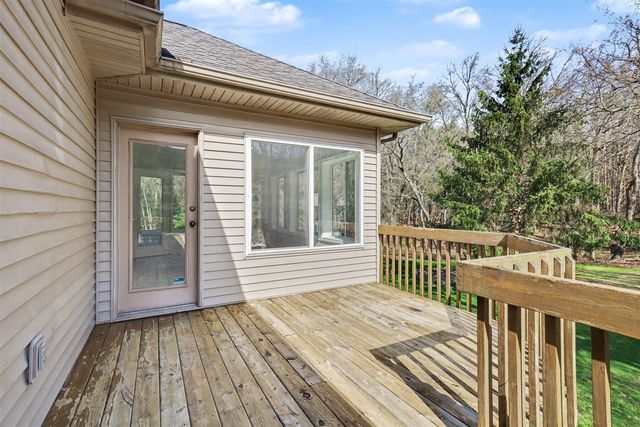 2864 Riverwoods Drive, Rockford, MI 49341