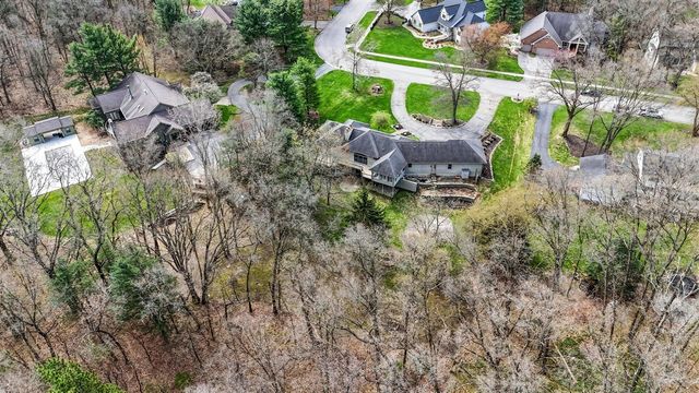 2864 Riverwoods Drive, Rockford, MI 49341