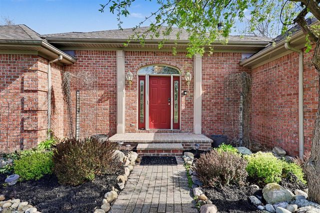 2864 Riverwoods Drive, Rockford, MI 49341