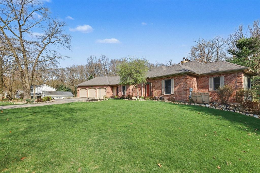 2864 Riverwoods Drive, Rockford, MI 49341