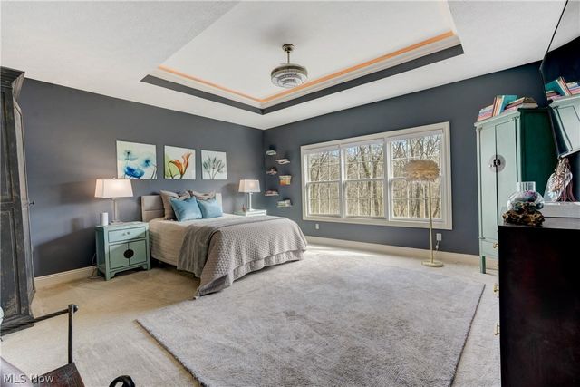 9 River Side Drive, Rocky River, OH 44116