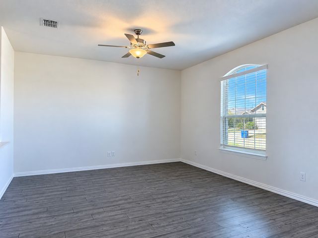 5608 Elwood Drive, Forney, TX 75126