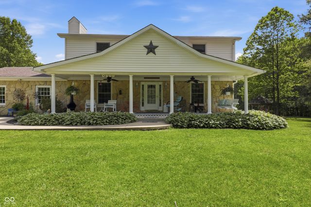 4055 Red Bud Lane, Martinsville, IN 46151