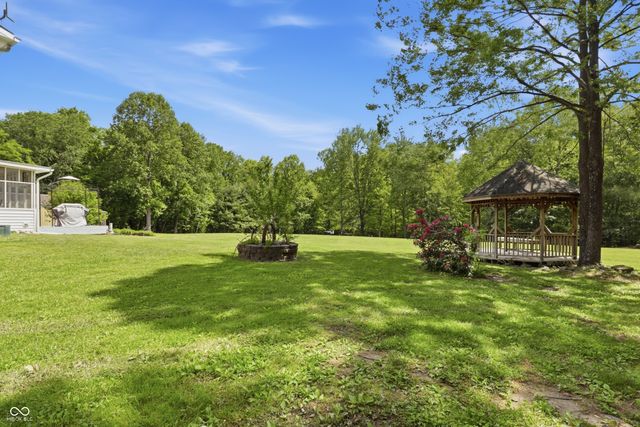 4055 Red Bud Lane, Martinsville, IN 46151