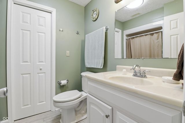 4055 Red Bud Lane, Martinsville, IN 46151
