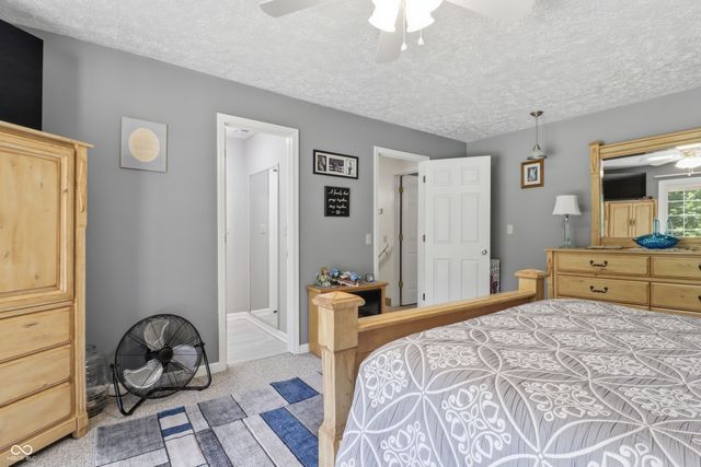 4055 Red Bud Lane, Martinsville, IN 46151