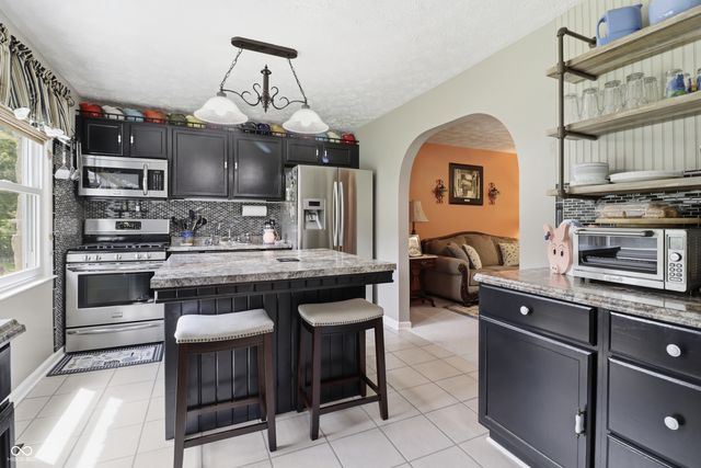4055 Red Bud Lane, Martinsville, IN 46151