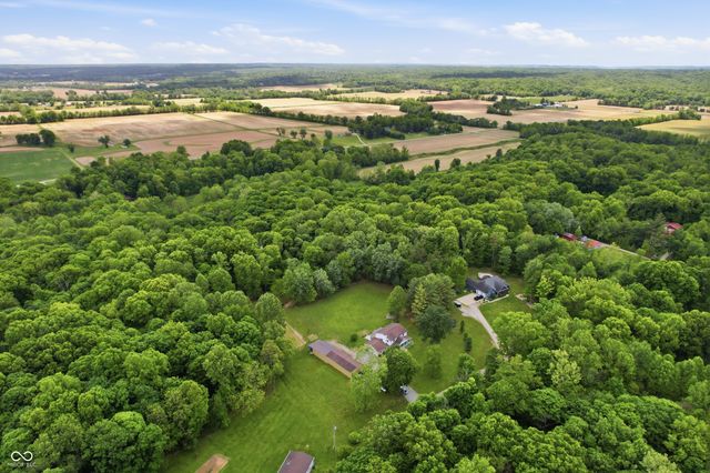 4055 Red Bud Lane, Martinsville, IN 46151