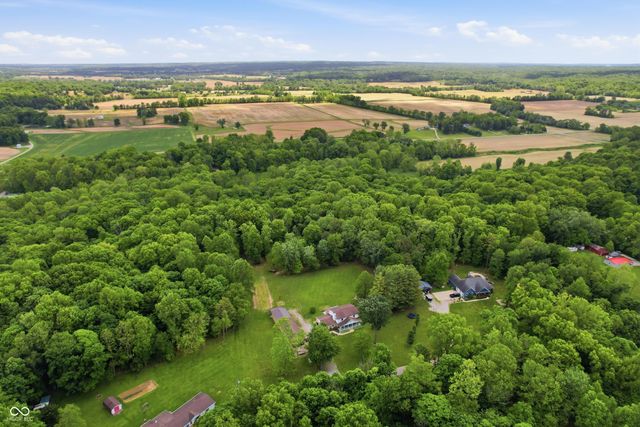 4055 Red Bud Lane, Martinsville, IN 46151