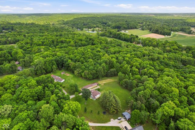 4055 Red Bud Lane, Martinsville, IN 46151