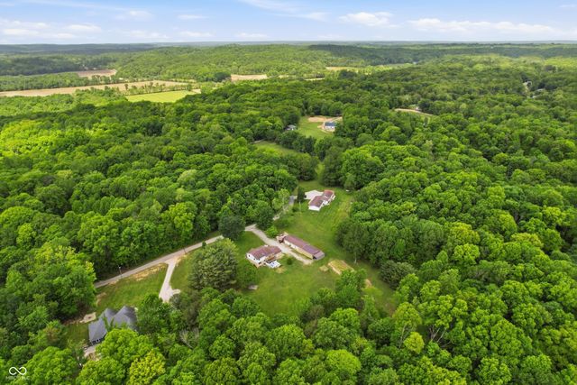 4055 Red Bud Lane, Martinsville, IN 46151